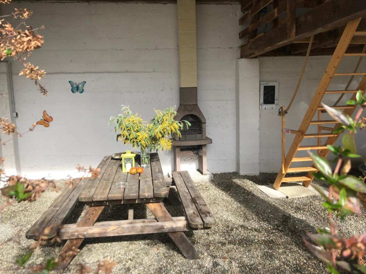 Gîte, jacuzzi&vin au grenier de Madiran Extérieur photo