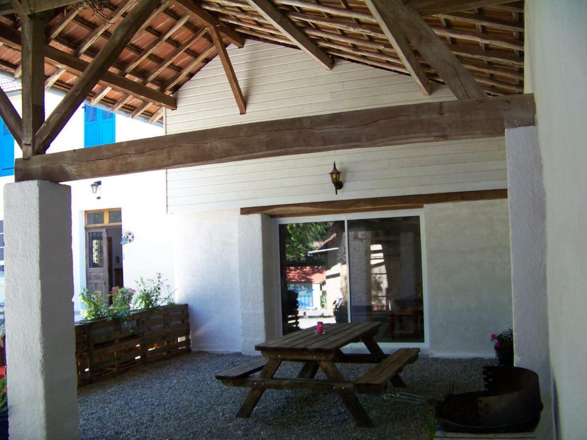Gîte, jacuzzi&vin au grenier de Madiran Extérieur photo